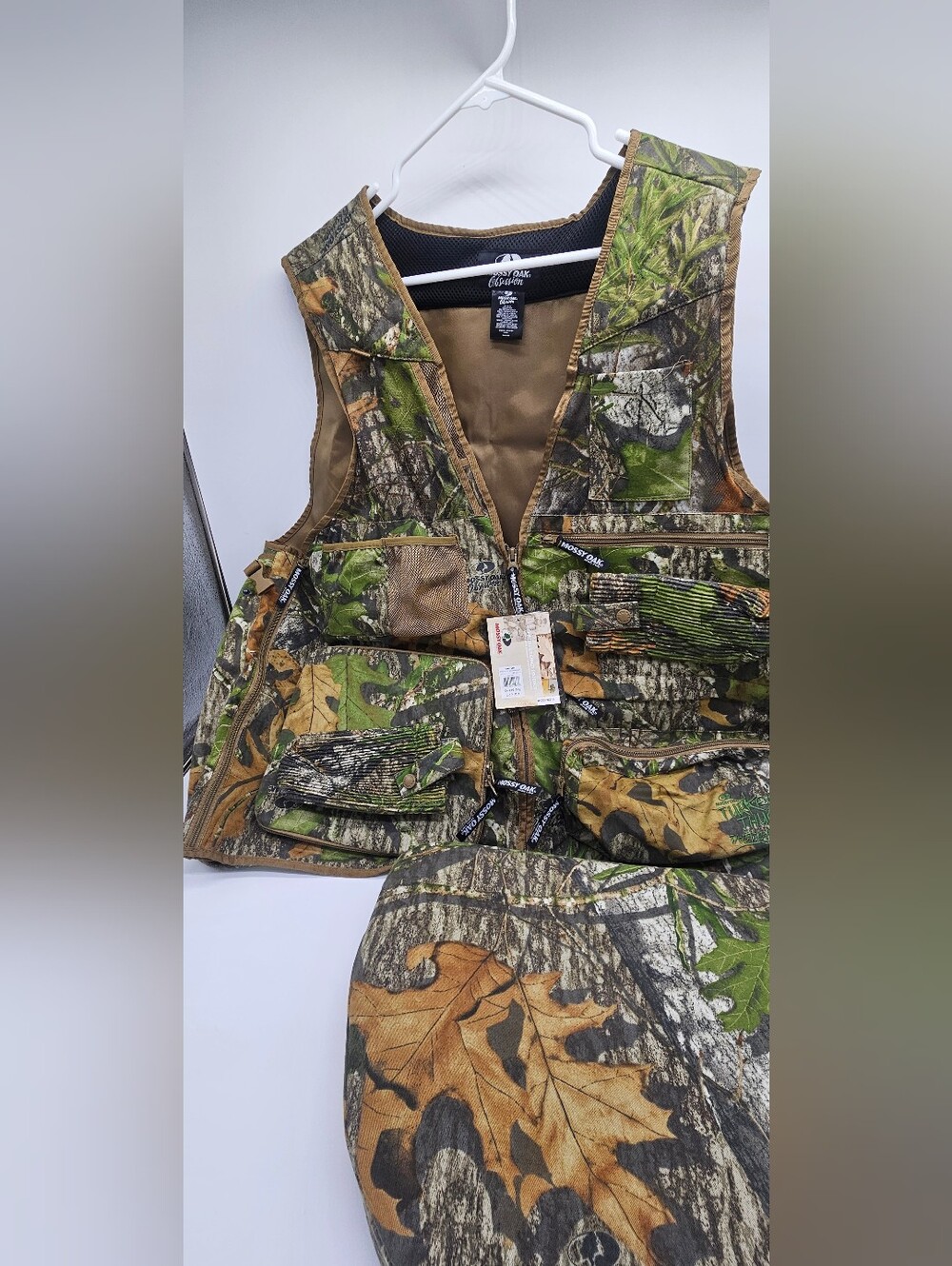 Mossy Oak Kids Camo Utility Vest in Brown & Green- XXL Mens